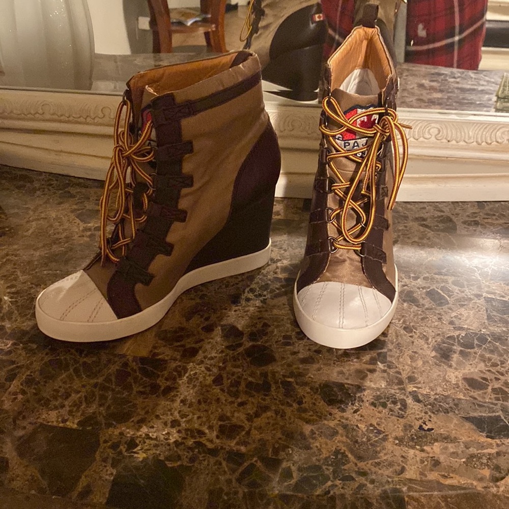 Pajar canada 🇨🇦 NWOB wedge boots